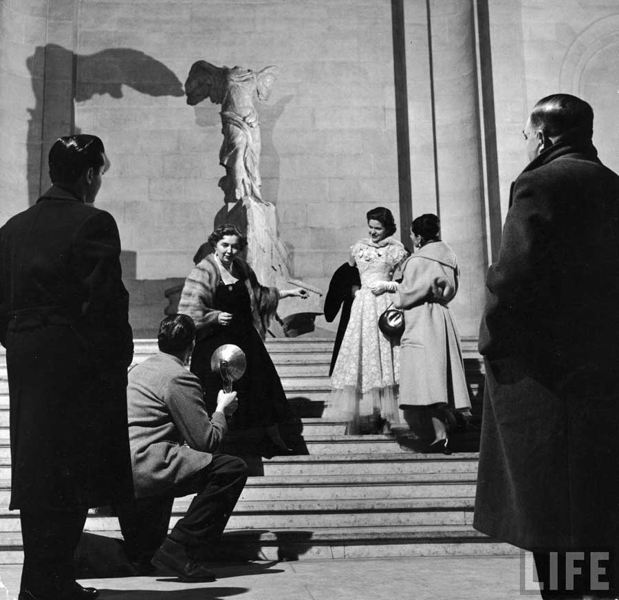 Campagne de presse au Musée du Louvre, Nat Farbman, 1951. Archives Life, © Time Inc.